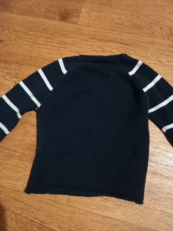 Lot pulls 2 ans - photo numéro 3