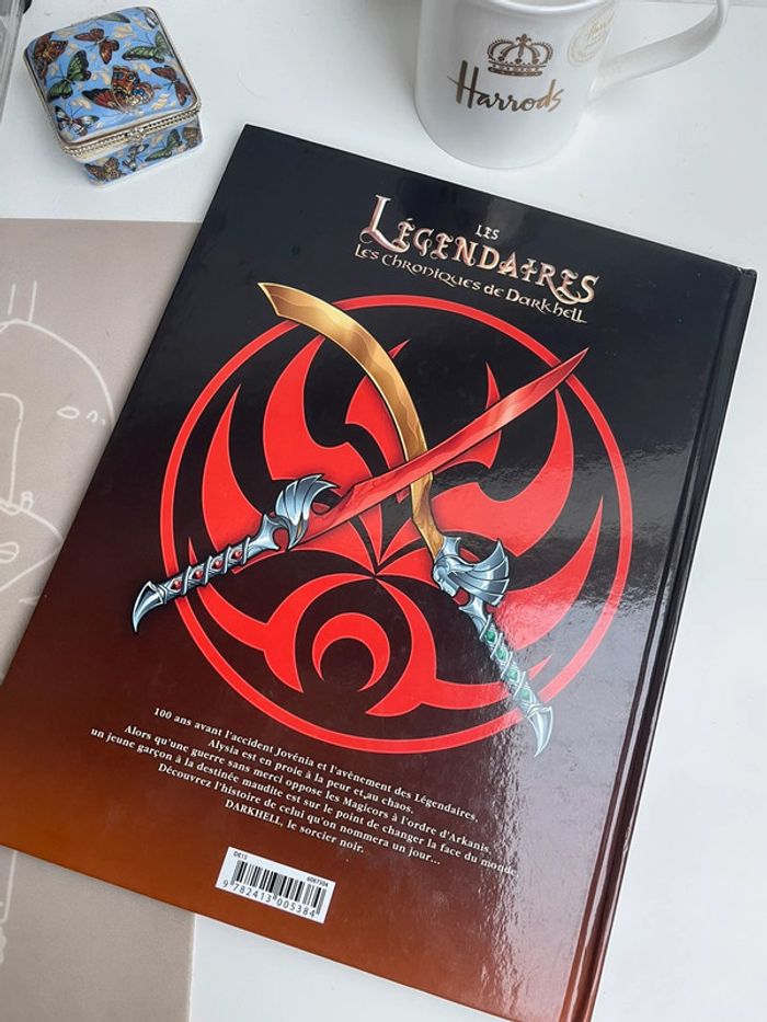 Les Légendaires - les Chroniques de Darkhell Tome 1 : ténèbres - photo numéro 2