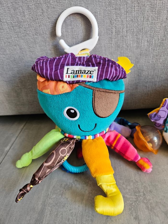 Lot jouets d'éveils veilleuse et peluche Lamaze - photo numéro 4