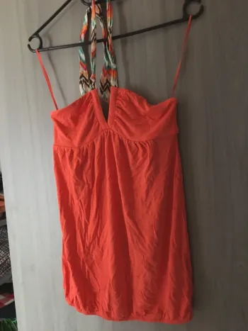 Top dos nu orange T.S Bershka