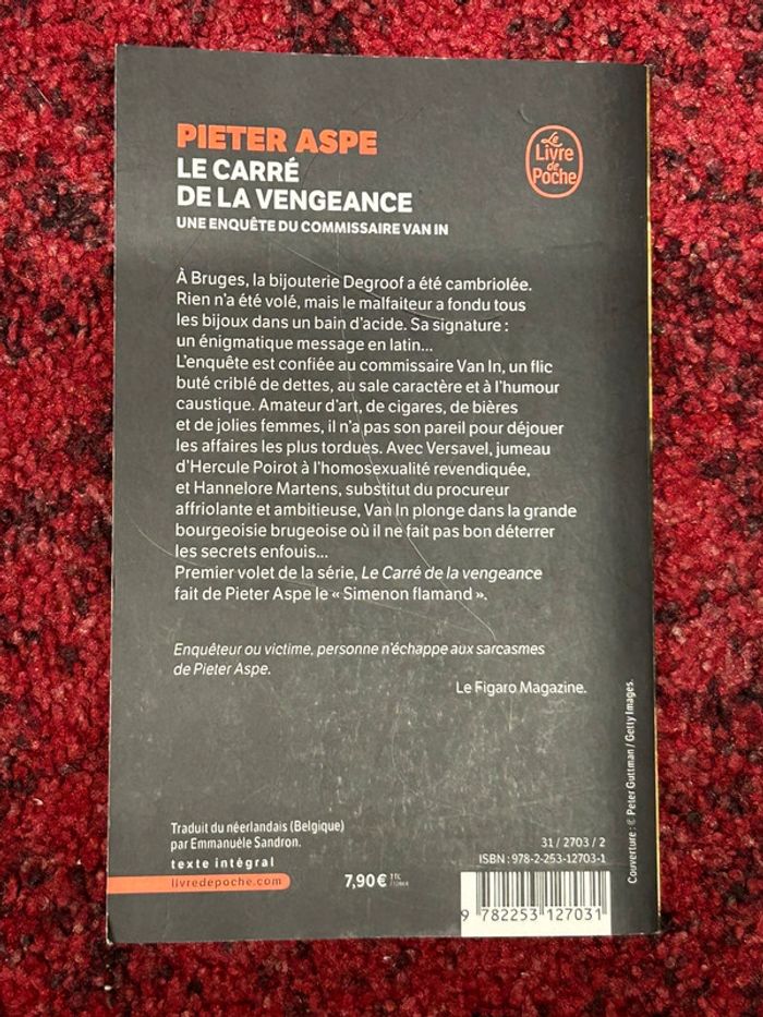 Livre le carré de la vengeance - photo numéro 4