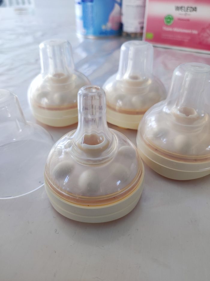 Biberon medela + tétine Calma - photo numéro 2