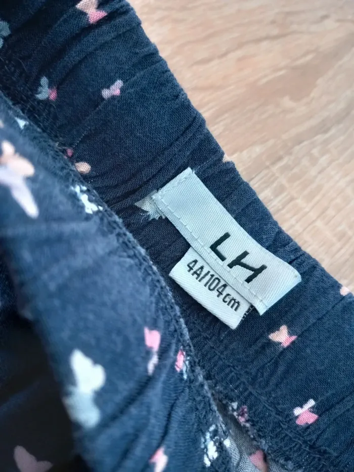 Lot pantalons léger 4ans - photo numéro 3