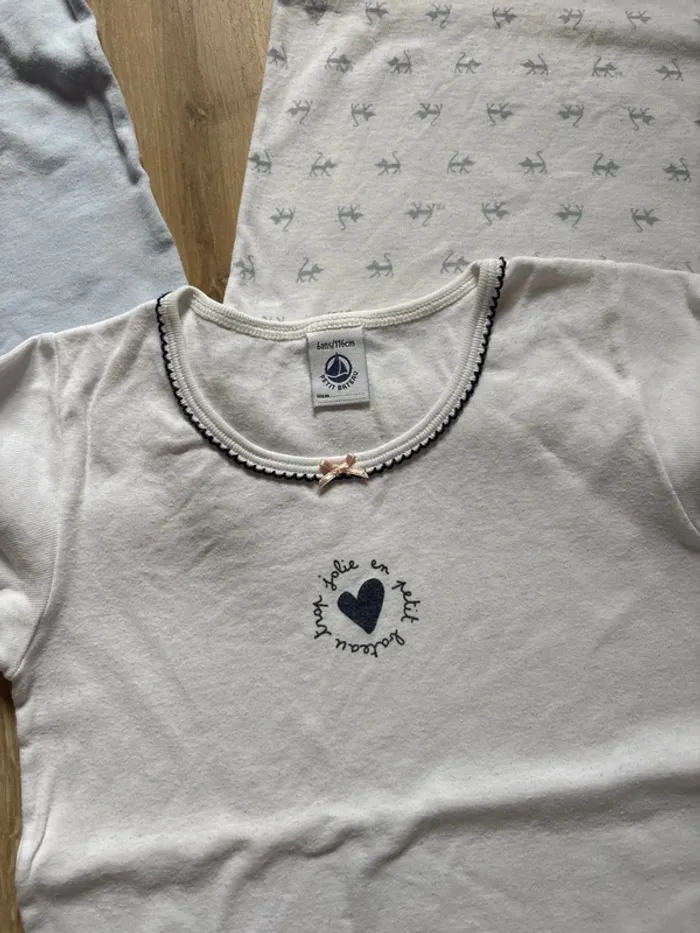 Lot maillots de corps et brassières fille 6 ans - photo numéro 4