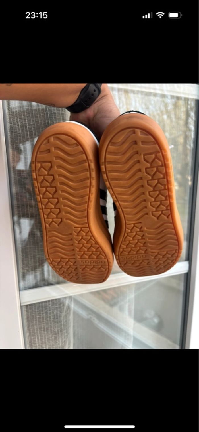 Basket Adidas - photo numéro 3