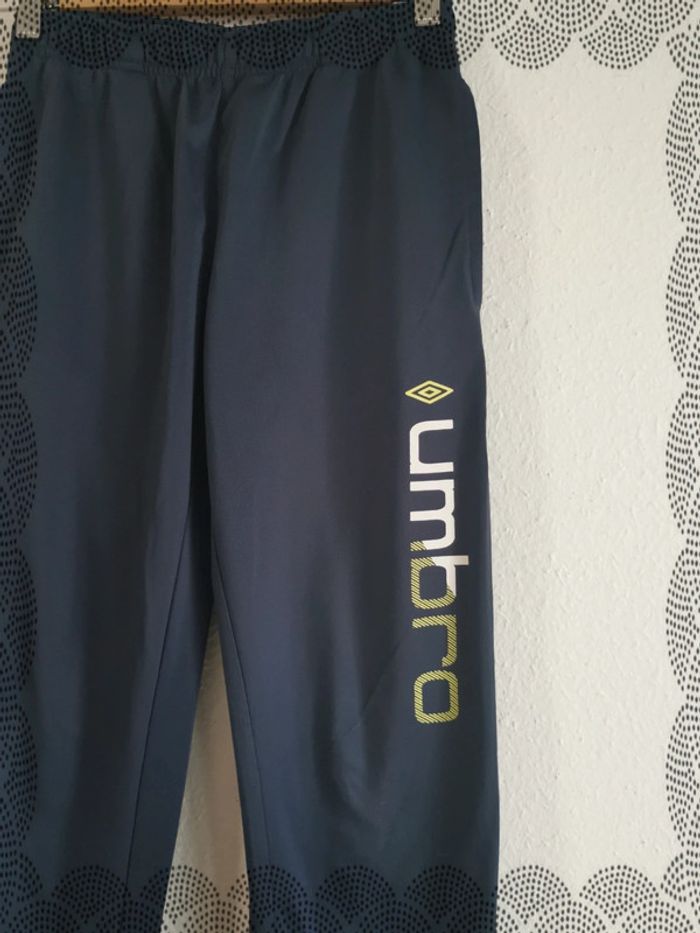 Pantalon Umbro 11/12 ans - photo numéro 3