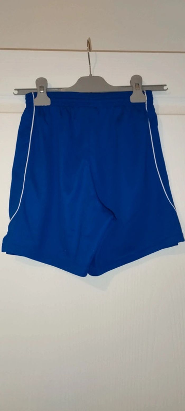 Short de football - photo numéro 2