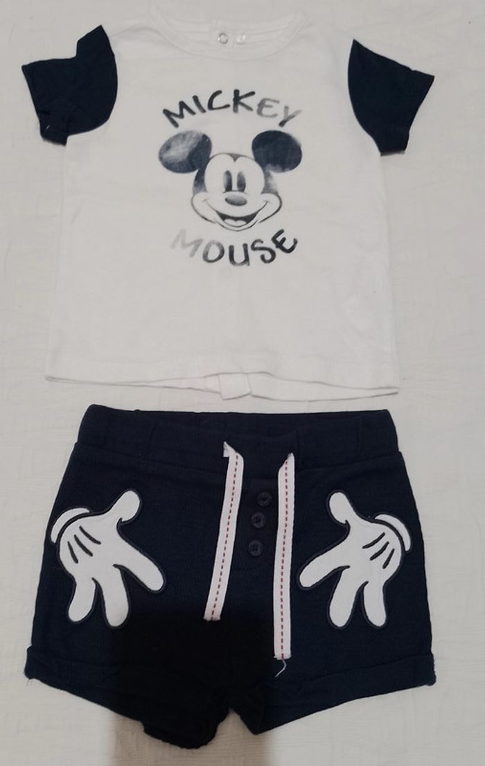 Disney ensemble short t shirt Mickey 3 mois