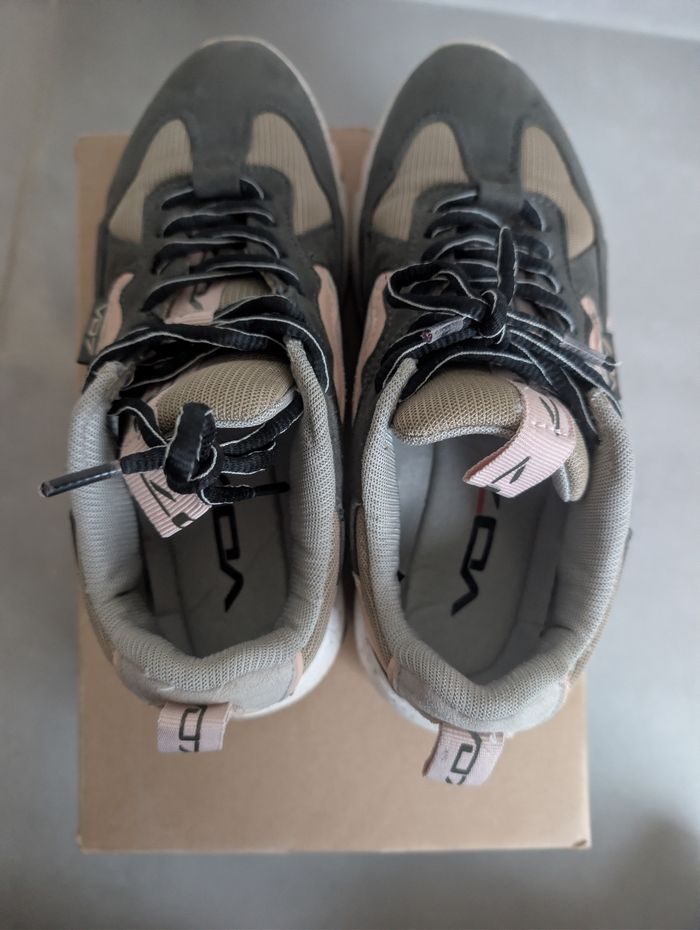 Baskets VO7 pointure 38 - photo numéro 8