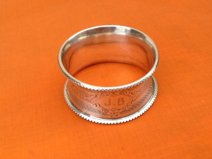 Argent Rond de serviette à décor de frise Poinçon de titre tête de minerve - photo numéro 3