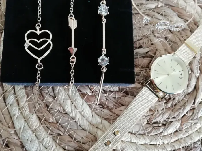 Ensemble de bijoux