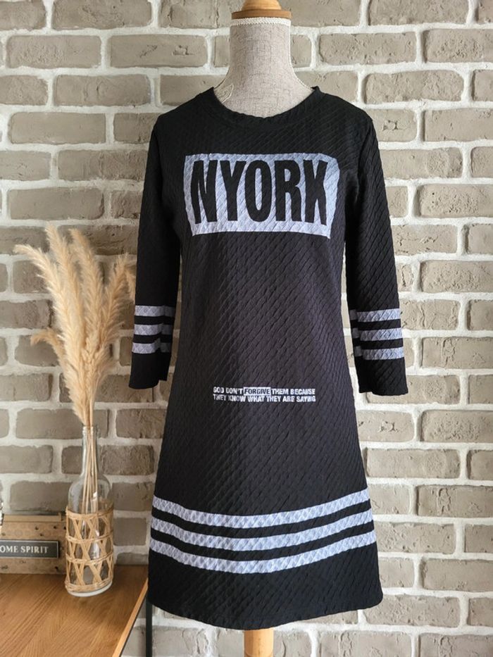 Robe noire sportswear Made in Italy
