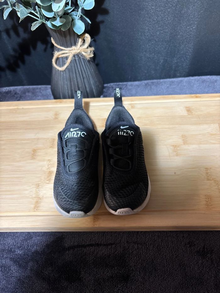 Basket Nike air pointure 23,5 - photo numéro 3