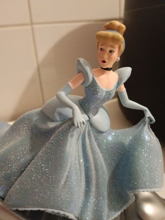 Cendrillon Disney 100 ans - photo numéro 2