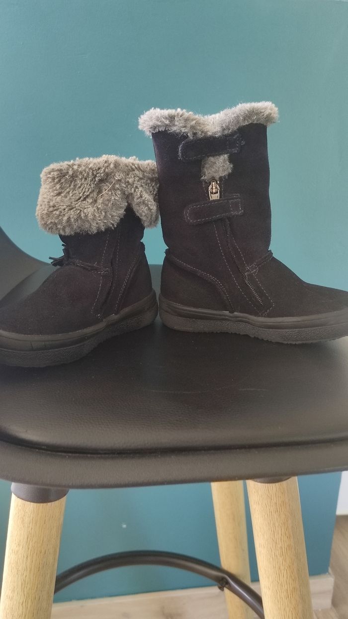 Bottes pointure 24 - photo numéro 4