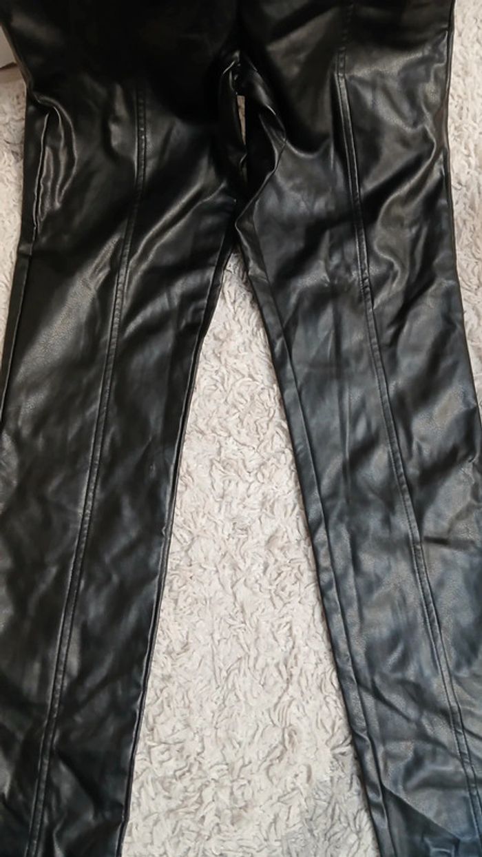 Pantalon cuir neuf grossesse - photo numéro 2