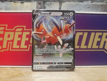 Carte Pokemon Dodrio V Poing de Fusion
