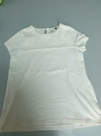 Tee-shirt taille 9/10 ans marque Name it