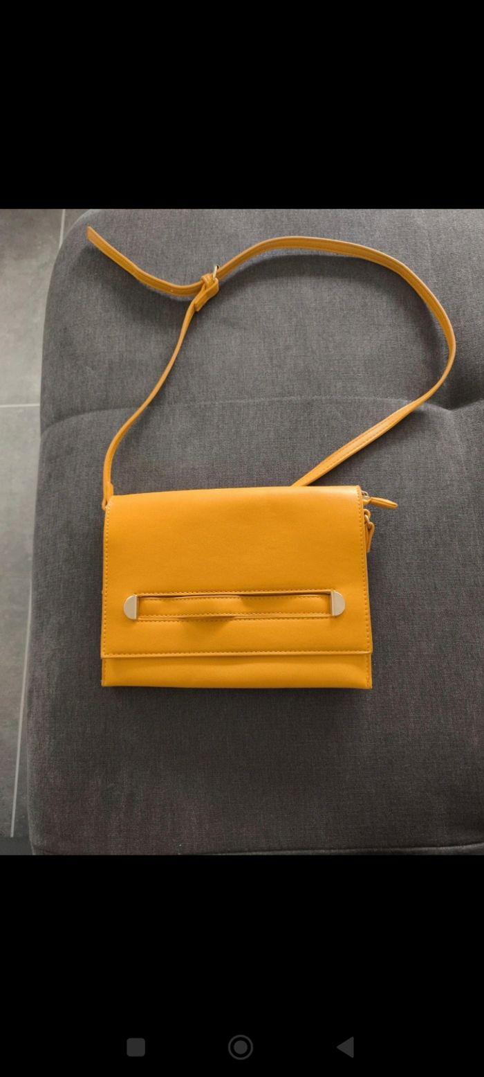 Pochette bandoulière