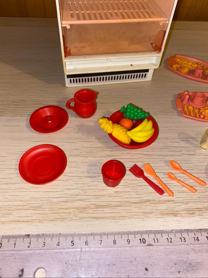 Mattel Barbie poupée 1978 cuisine four vaisselle fruits cuisinière kitchen furniture - photo numéro 2