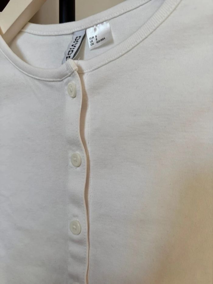Top court cropped blanc bouton S H&M en coton - photo numéro 3