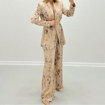 Ensemble veste pantalon Taille 36 neuf avec étiquette