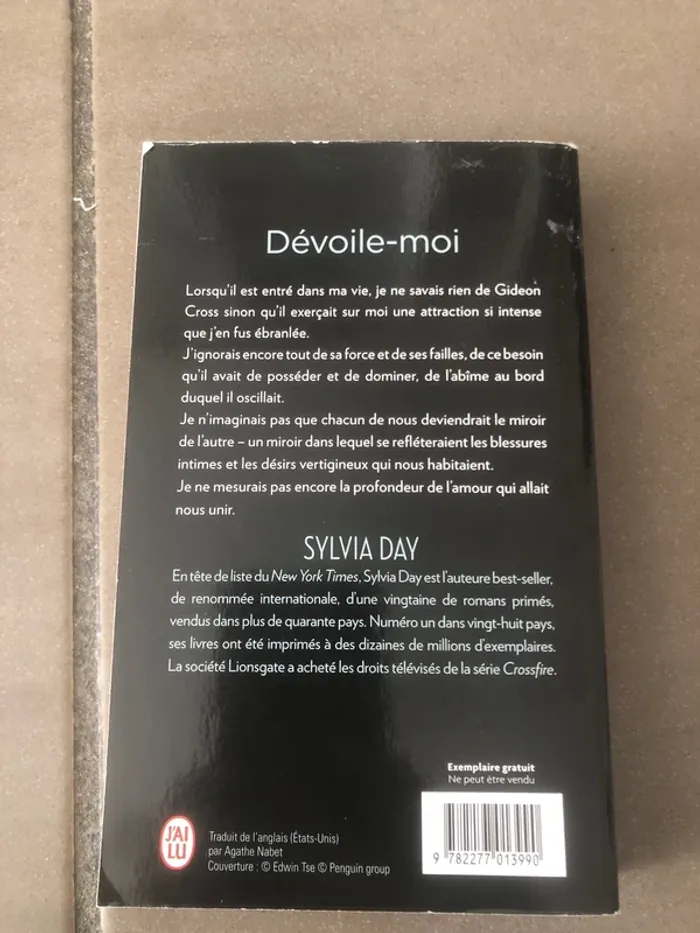 Livre dévoile-moi édition j’ai lu 📕 - photo numéro 3