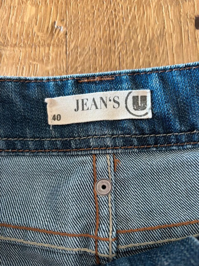Jupe en jean avec un haut noir à frange en bijou - photo numéro 6