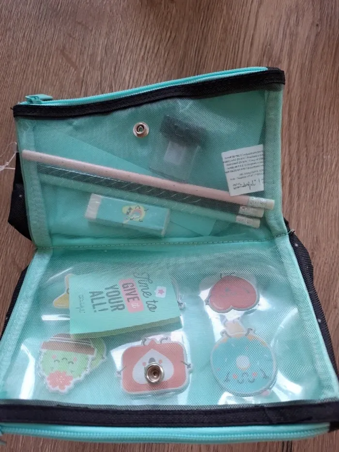 Trousse scolaire double