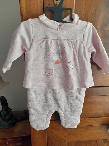 Tenue intérieur bébé