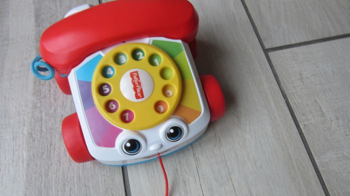 Jouet a tirer : Téléphone Fisher Price - photo numéro 2