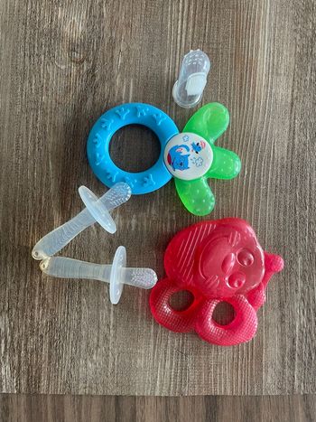 Lot de jouets de dentition