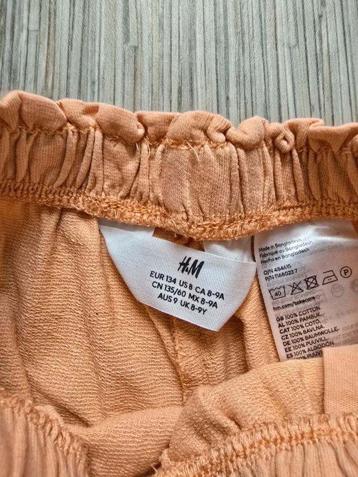 Short orange - H&M - Taille 9 ans - photo numéro 2