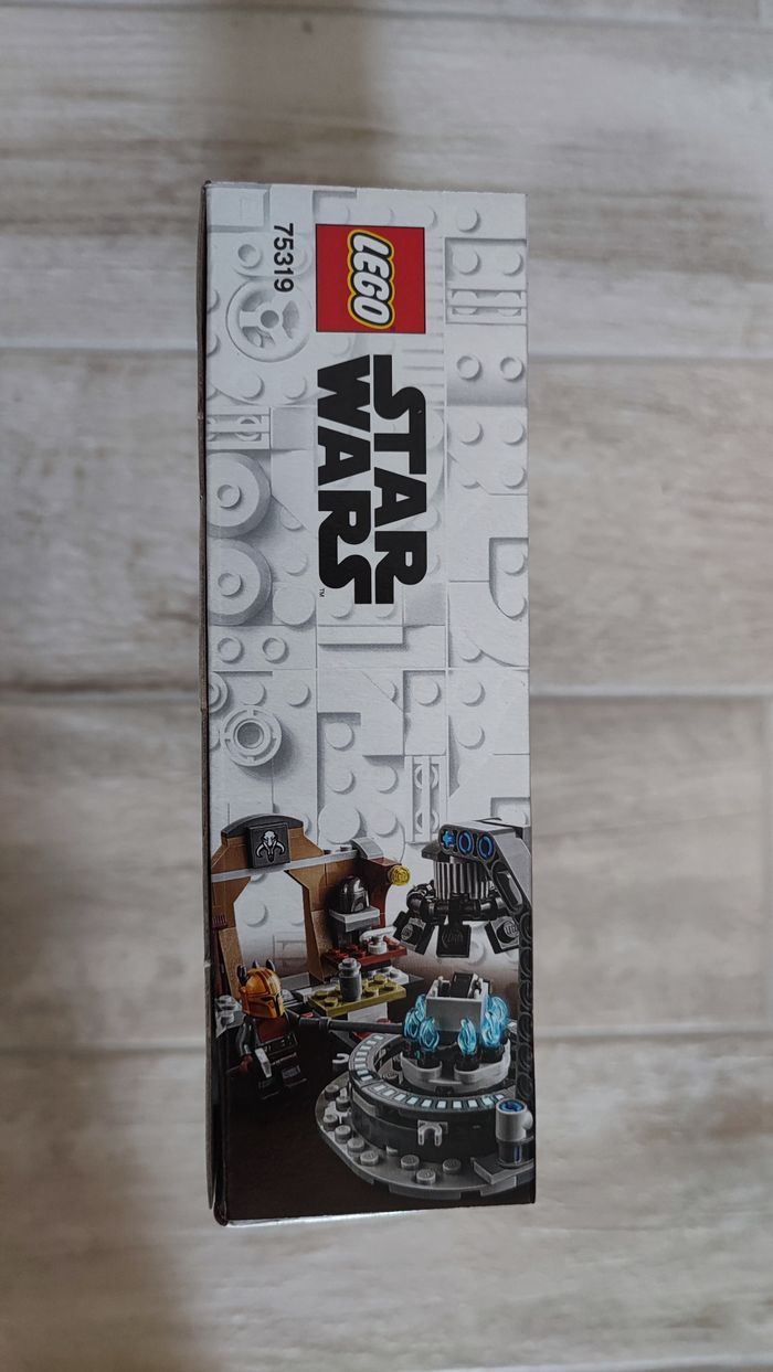 Lego Star Wars 75319 La forge mandalorienne de l'Armurière - photo numéro 6