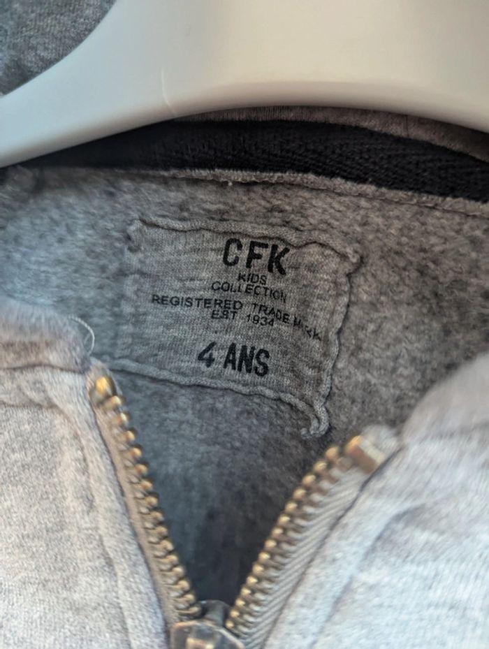 Sweat zippé gris 4 ans CFK - photo numéro 3