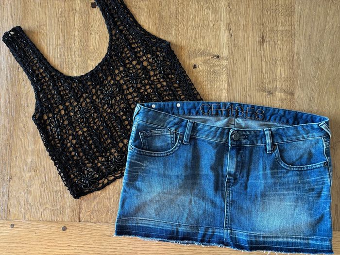 Ensemble jupe courte en jean et haut style crochet noir - photo numéro 2