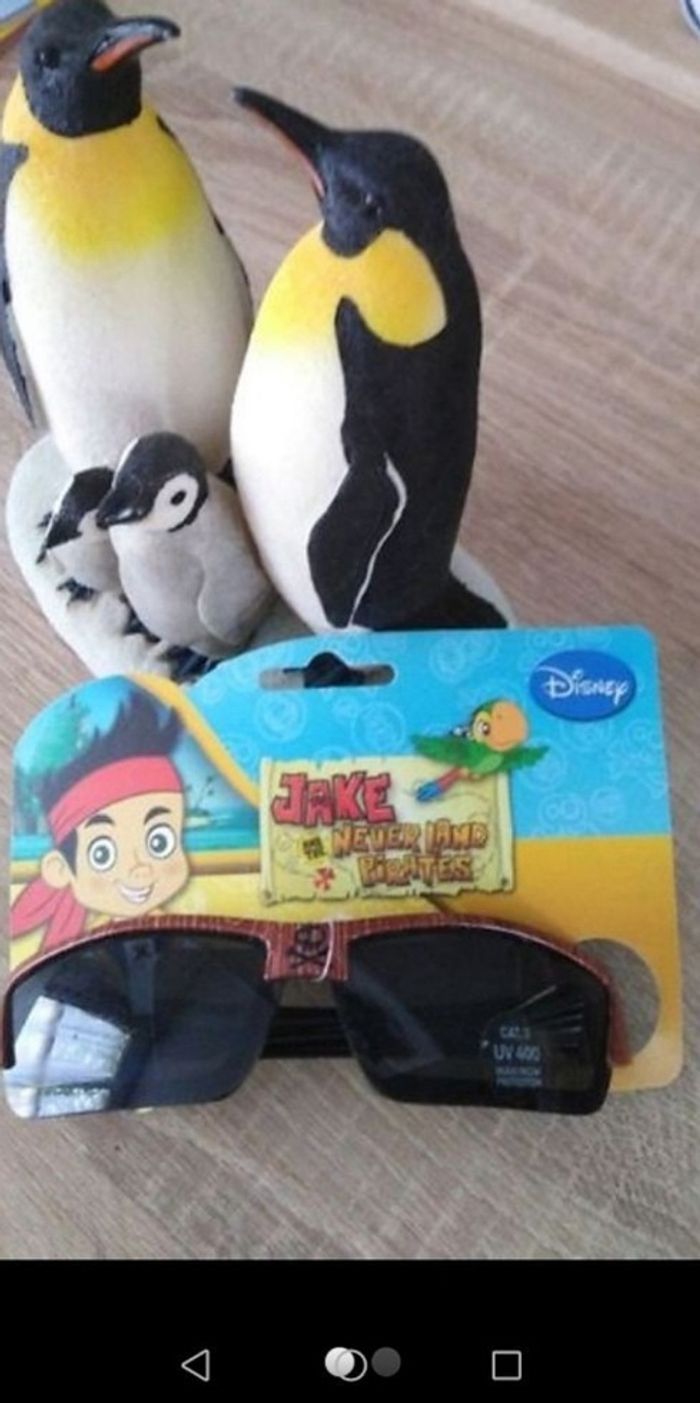 Lunette de soleil garçon disney neuve avec étiquette , dès 3 ans, protection 400 - photo numéro 2