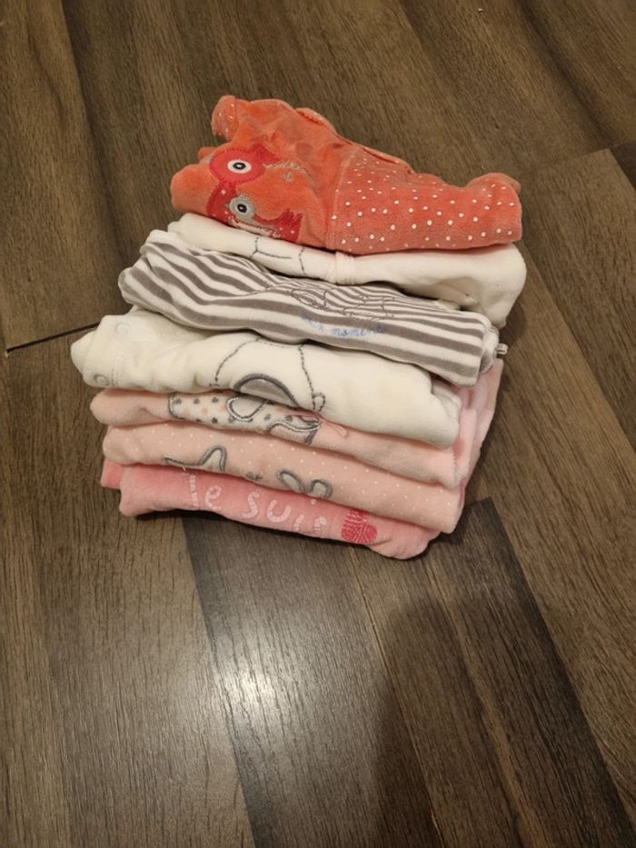 Lot 6 babygros/Grenouillères+1 pull velours. Fille. Taille 0 mois/naissance. Aubert, Pommette..TBE