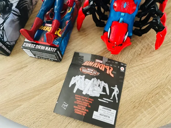 Jouets Spider man et Venum - photo numéro 4