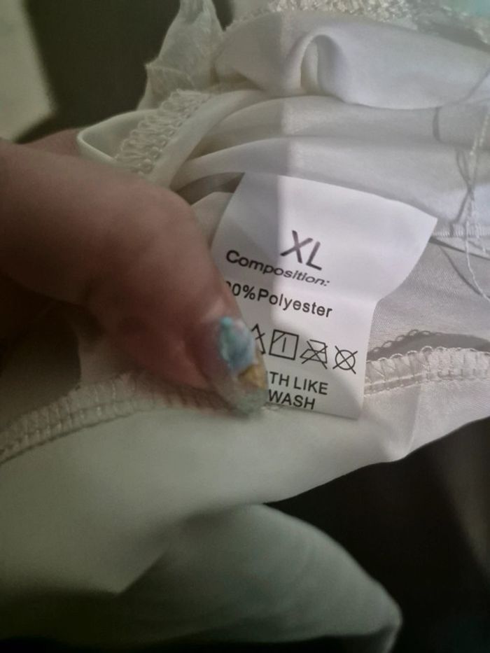 Jolie robe crème - photo numéro 2