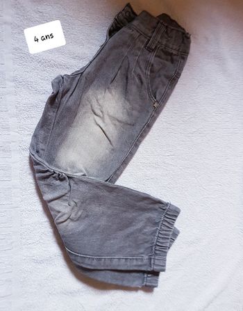 Pantalon kiabi 4 ans