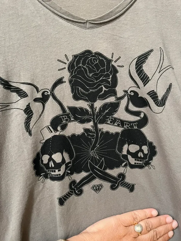 T-shirt kaki avec motif noir Taille 42 - photo numéro 8