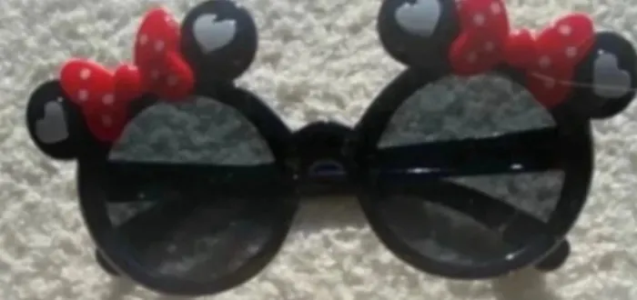 Lunettes de soleil Minnie NEUVES – 2 à 5 ans | Disney - photo numéro 3