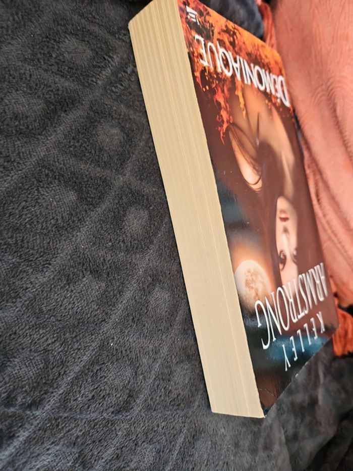 Livre broché kelley Armstrong démoniaque - photo numéro 5
