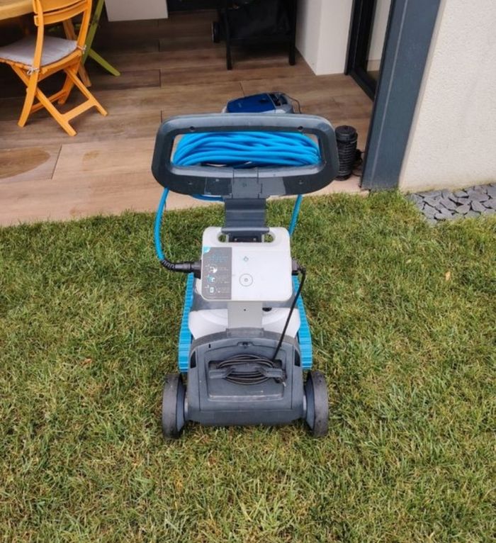 Robot Piscine Maytronics Dolphin S300 - photo numéro 4