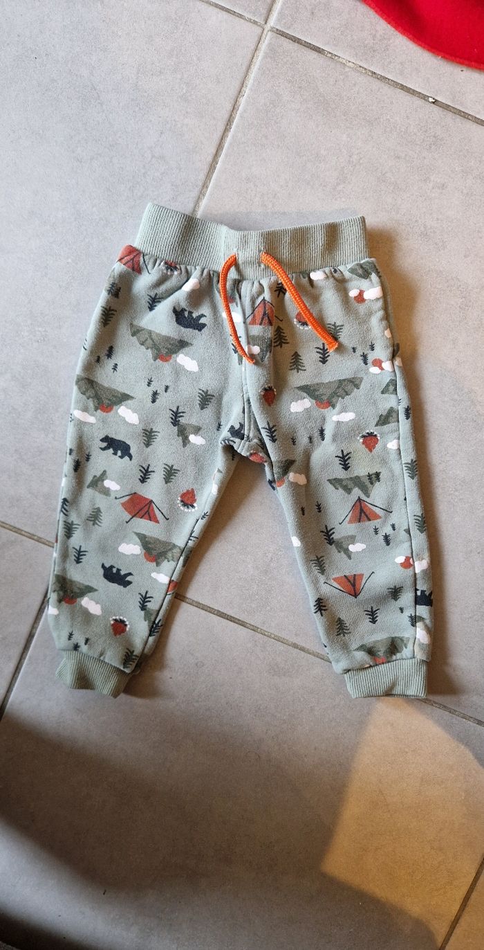 Lot 3 joggings - photo numéro 2