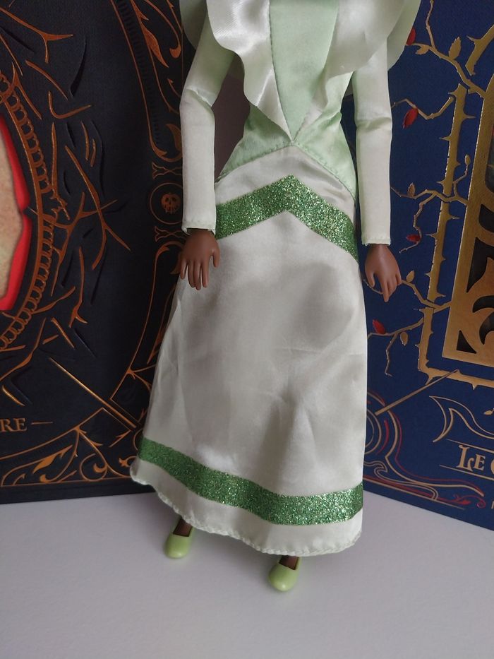 Poupée Tiana Robe Verte Restaurant de Tiana Playset Disney - photo numéro 2