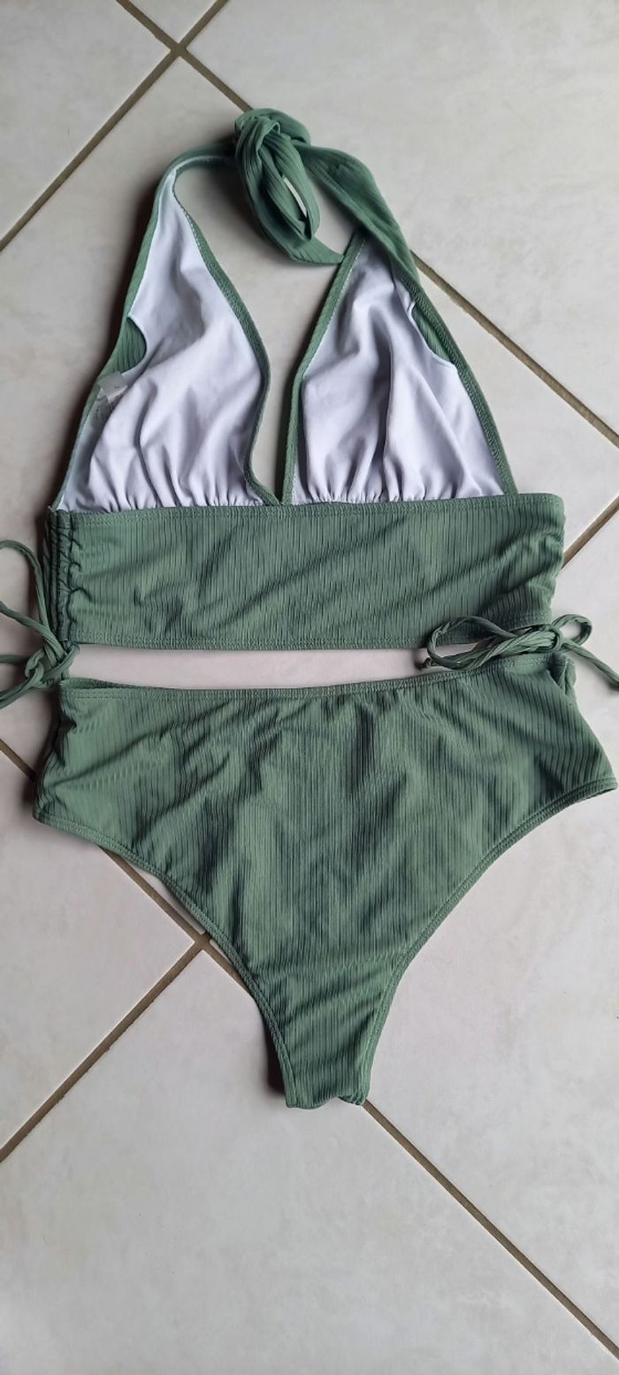 Maillot de bain 2 pièces - photo numéro 2