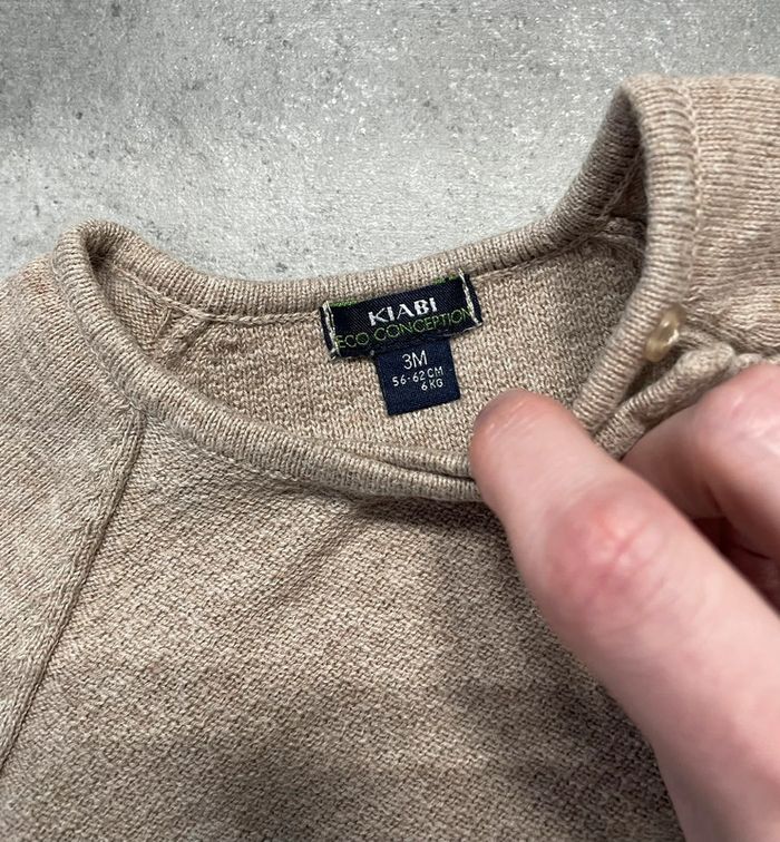 Ensemble pull et pantalon « Kiabi » beige foncé taille 3 mois-56-62 cm - photo numéro 4
