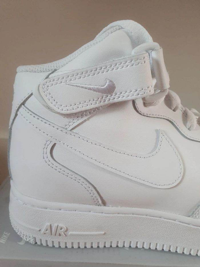 Nike Air Force 1 Mid (40) - photo numéro 2